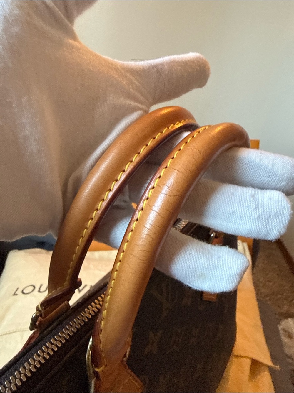 🔥Louis Vuitton Vintage Monogram Satchel Made in France, 1998 with COA🔥 - Picture 7 of 17